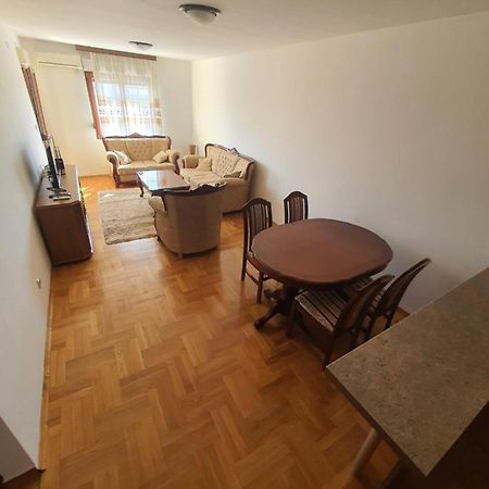Oksana Apartment Podgorica Esterno foto