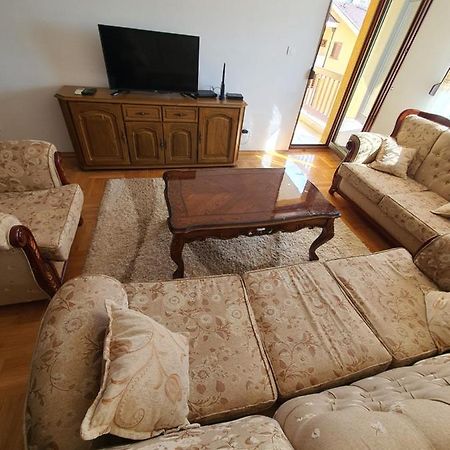 Oksana Apartment Podgorica Esterno foto
