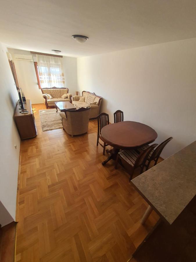 Oksana Apartment Podgorica Esterno foto