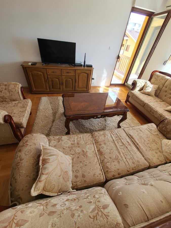 Oksana Apartment Podgorica Esterno foto